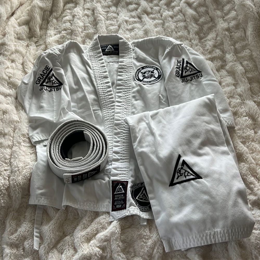 Gracie Jiu-jitsu uniform- official GI